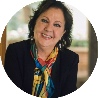 Carmen Linares